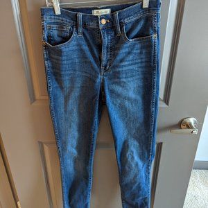 10" High-Rise Roadtripper Supersoft Jeans in Playford Wash